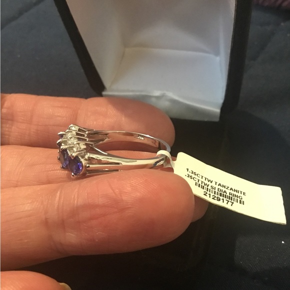 Vintage NWT 1.35 TCW 14K Natural Tanzanite & Diamond Ring - Picture 15 of 16